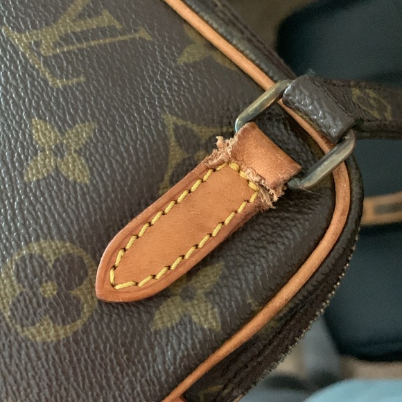 Louis Vuitton Marly Bandouliere - Picture 14 of 15